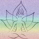 Anna Dupuis - @feminiyoga - Instagram
