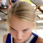 Anna Edge - @officalcabbagehunter - Instagram