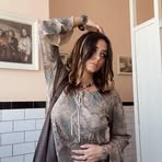 Anna Eisen - Facebook