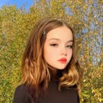 Anna_Elkins - @anna_08.21.09 - Instagram