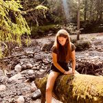 Anna Lila - @fehl.anna.hme - Instagram