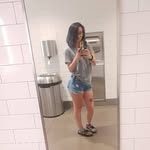 Anna Ferris - @brokensail90 - Instagram