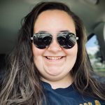 Anna Fizer - @sleeving_the_old_me_behind - Instagram