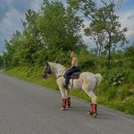 Anna Flach - @flachanna1999 - Instagram