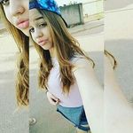 Anna Flach - @annaflach112 - Instagram