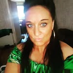 Anna Flack - @annflack77 - Instagram
