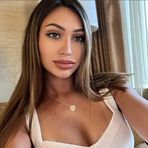 Anna Florencia - Facebook