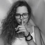 Ana Clara Florenzano - @acwhi.te - Instagram