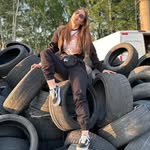 Anna Fox - @st.foxxy - Instagram