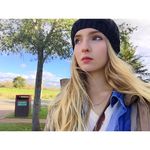 Anna Fullerton - @thefull.world - Instagram