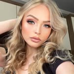 Anna Gabriella - @annagabriella.oficial - Instagram