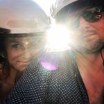 anna und gerry - @thevanandthecouple - Instagram