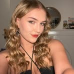 Anna Gilchrist - Facebook