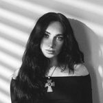 Anna Graves - @annagravesmusic - Instagram