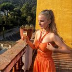 Anna Gwynn - Facebook