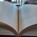 Anna Hafner - @paper_and_penpoetry - Instagram
