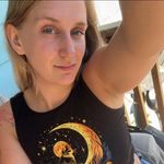 Anna Hampton - @annas_bananas420 - Instagram