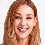 Anna Hanes - @flowersandrice10 - Instagram