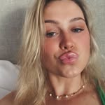 🍌 - @annahanley1 - Instagram