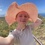 Anna Hannan - Facebook