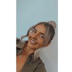Anna Harkin - Facebook