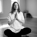 Anna Howes - Facebook