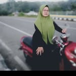 Anna Husain - @anna.husain.353 - Instagram