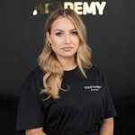 Hairstylist Anna Janek - @hairstylist_aj - Instagram