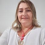 Ana Kolakowski - Facebook