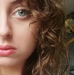 Anna Lada - Facebook