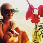 Anna Lala - Facebook