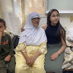 Anna Lala - Facebook