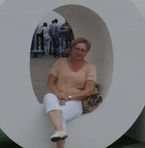 Anna Lamp - Facebook