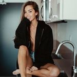 Lillian Thomas - @anna__lapointe____ - Instagram
