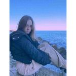 Anna Larkins - @annalarkins668 - Instagram