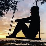 Lore Santos - @sant_annaloree - Instagram