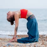 Anna Ludwig 🇵🇱🇬🇧 - @yogabyannahove - Instagram