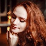 Anna Mader - @red_annabelle - Instagram