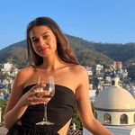 Anna McAlpine - @anna.mcalpine - Instagram