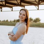 Anna McLeod - @annaamcld - Instagram