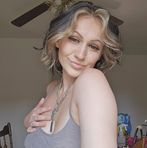 Anna Mercier - Facebook