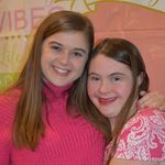 Anna Moates & Anna Penland - @the.almost.twins - Instagram