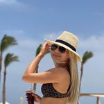 Anna M. Moga - @annamogaa - Instagram