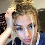 Anna Molly - Facebook