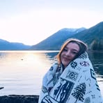 Anna Monroe - Facebook
