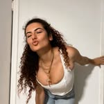 Anastasia Zarganis - @anna_._panda - Instagram