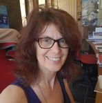 Anna Perron - Facebook