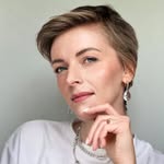 Anna Phillips | Visual Lifestyle Creator - @inside_and_out_with_anya - Instagram