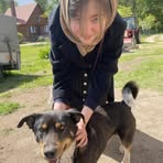 Ana Plotnikova - Facebook