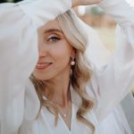 ANNA | Graphic Designer - @anna_proniuk - Instagram
